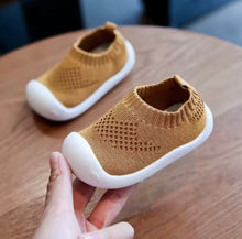 Cargar imagen en el visor de la galería, Malla antisudor cafe
